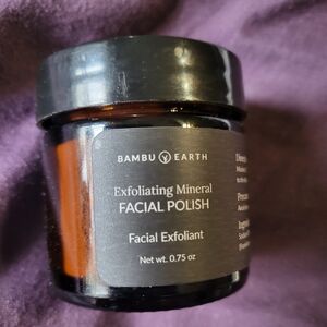 Bambu Earth Exfoliating Mineral Facial Polish Facial exfoliating powder .75 oz